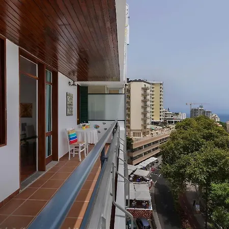 Apartment Mit Balkon Und Aussicht In So Martinho *