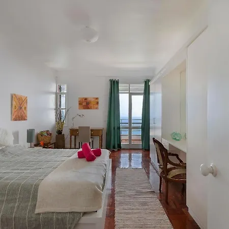 Mit Balkon Und Aussicht In So Martinho شقة *